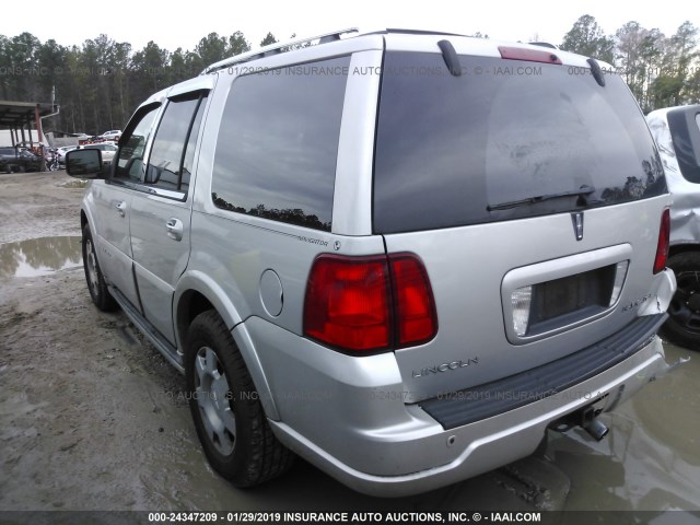 5LMFU27566LJ15505 - 2006 LINCOLN NAVIGATOR SILVER photo 3