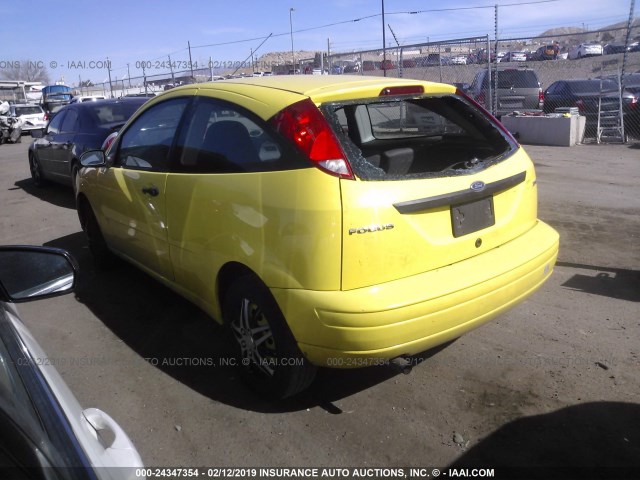 3FAFP31N85R151909 - 2005 FORD FOCUS ZX3 YELLOW photo 3