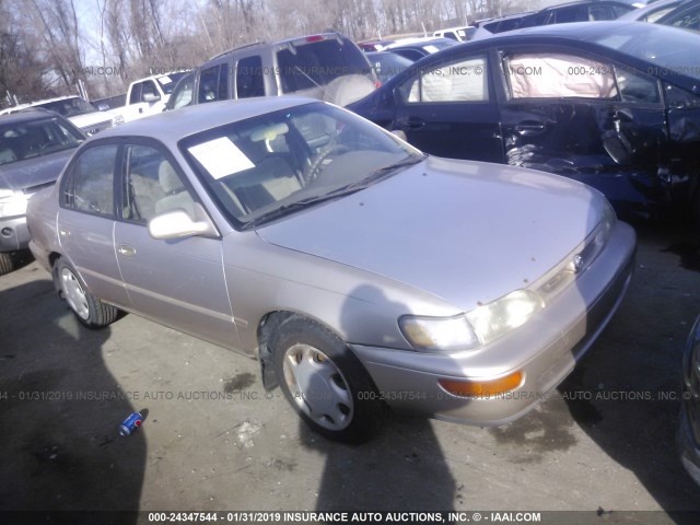 1NXBB02EXVZ508841 - 1997 TOYOTA COROLLA DX GOLD photo 1