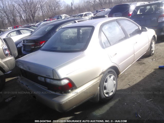 1NXBB02EXVZ508841 - 1997 TOYOTA COROLLA DX GOLD photo 4