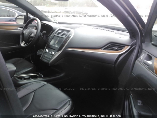 5LMCJ3C97JUL19520 - 2018 LINCOLN MKC RESERVE Qara foto 5
