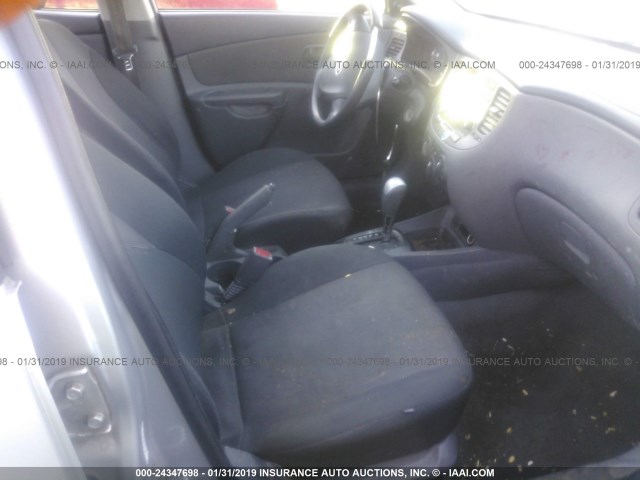 KNADE123486315406 - 2008 KIA RIO LX/SX SILVER photo 5