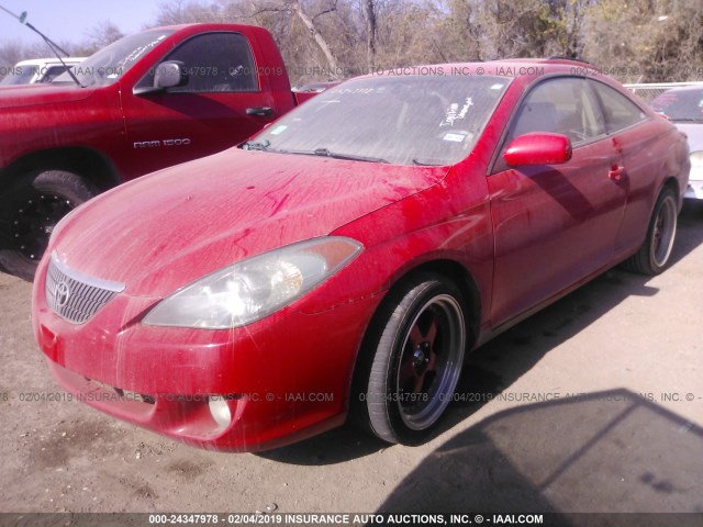 4T1CA30P64U017629 - 2004 TOYOTA CAMRY SOLARA SE/SLE RED photo 2