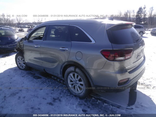 5XYPGDA38KG440183 - 2019 KIA SORENTO LX/L GRAY photo 3