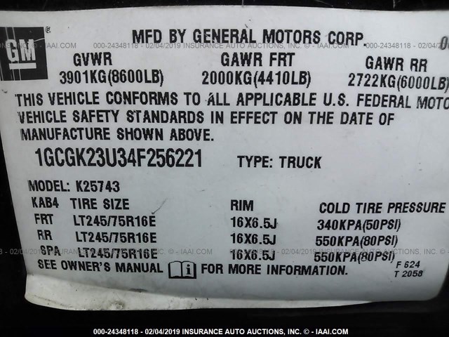 1GCGK23U34F256221 - 2004 CHEVROLET SILVERADO K2500 BLACK photo 9