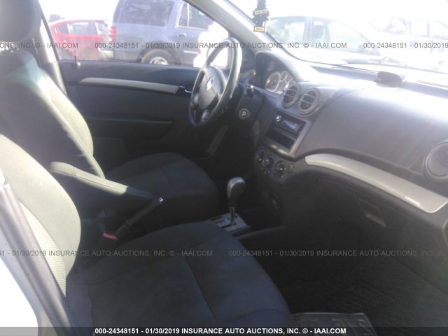 KL1TD56668B013272 - 2008 CHEVROLET AVEO LS SILVER photo 5