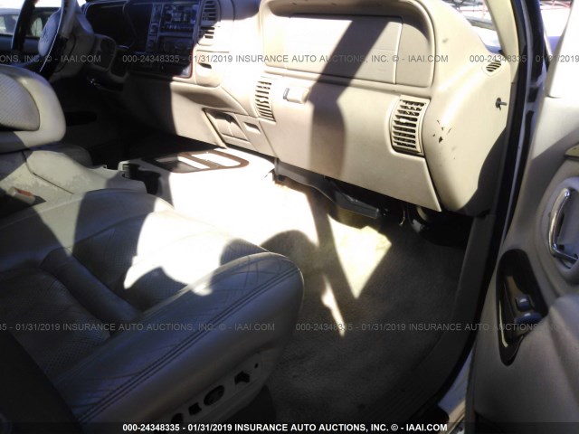 1GYEK13R7XR401593 - 1999 CADILLAC ESCALADE WHITE photo 5