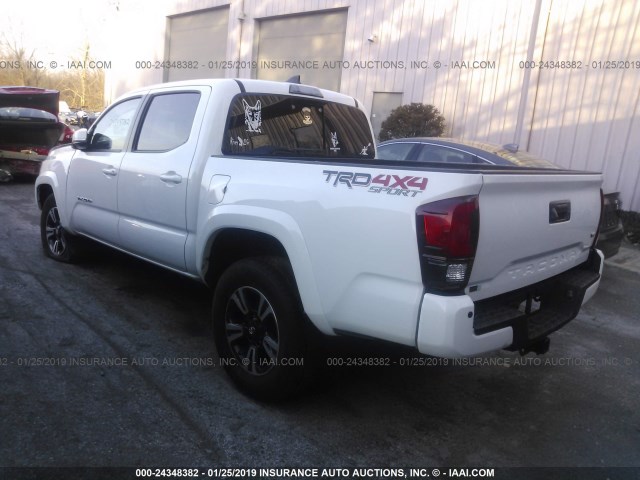 3TMCZ5AN6JM121608 - 2018 TOYOTA TACOMA DBL CAB/SR/TRDSPT/OR/PRO WHITE photo 3