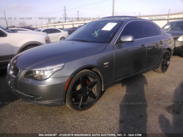 WBANV13569C152488 - 2009 BMW 528 XI GRAY photo 2