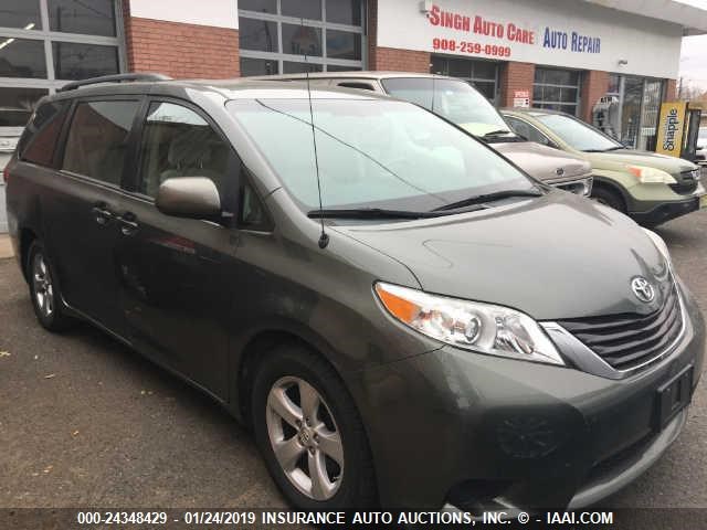 5TDKK3DC1ES473788 - 2014 TOYOTA SIENNA GREEN photo 1