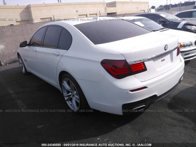 WBAYA8C57DD228062 - 2013 BMW 750 I WHITE photo 3