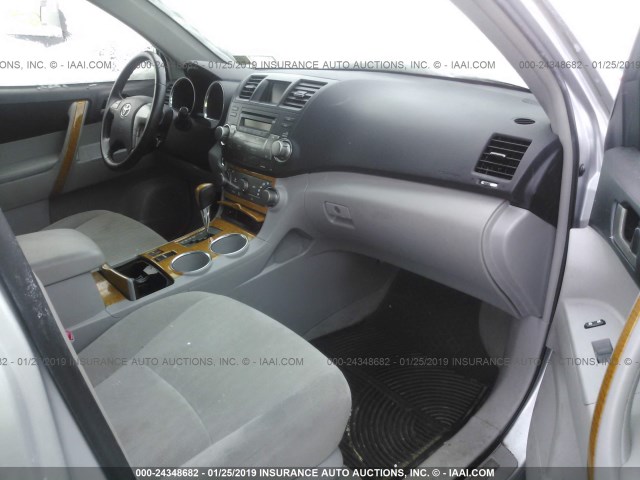 JTEEW41A182008221 - 2008 TOYOTA HIGHLANDER HYBRID SILVER photo 5