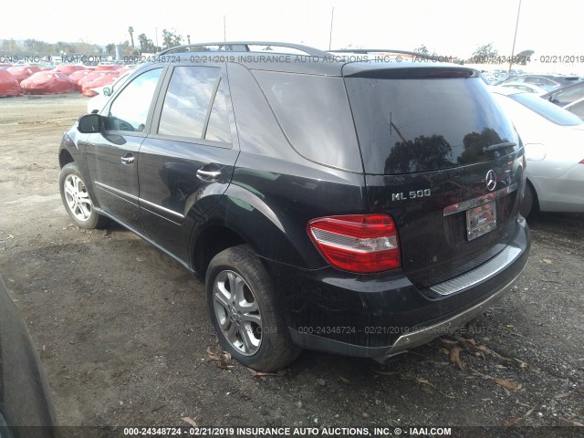 4JGBB75E76A068083 - 2006 MERCEDES-BENZ ML 500 BLACK photo 3