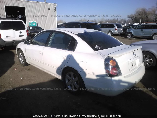 1N4AL11D52C123139 - 2002 NISSAN ALTIMA S/SL WHITE photo 3