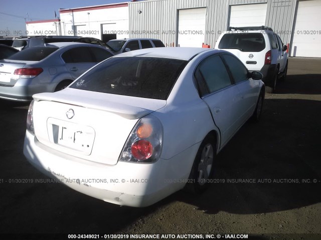 1N4AL11D52C123139 - 2002 NISSAN ALTIMA S/SL WHITE photo 4