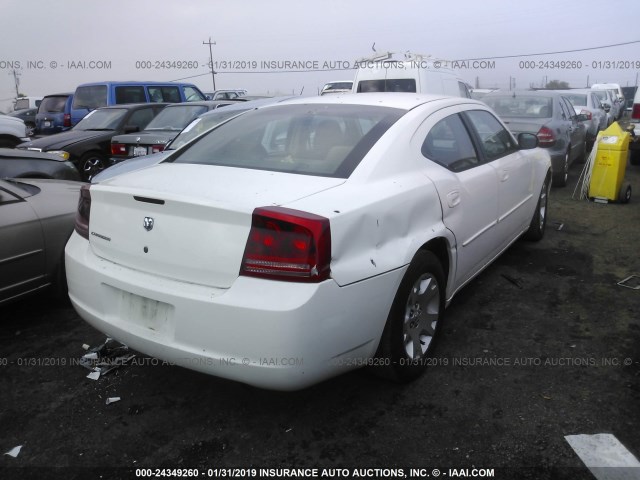 2B3KA43R06H327592 - 2006 DODGE CHARGER SE/SXT WHITE photo 4