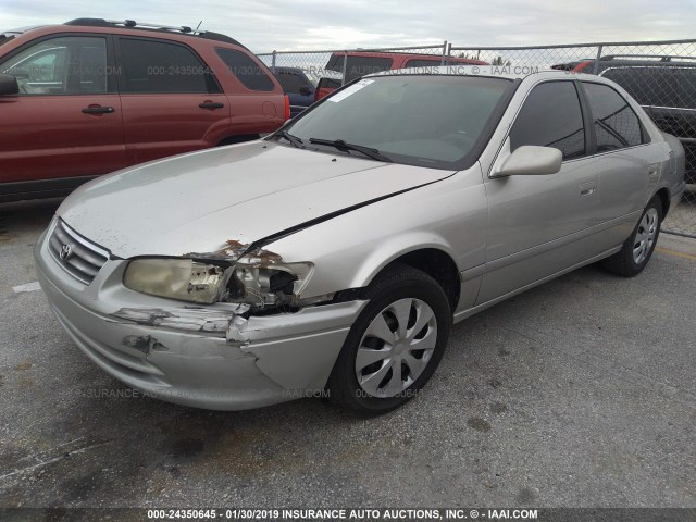 JT2BG22K6Y0420770 - 2000 TOYOTA CAMRY CE/LE/XLE 香槟色 照片 2