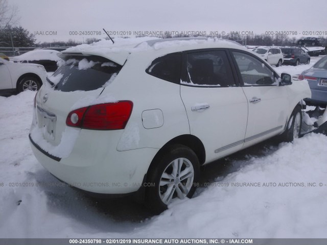 JN8AS5MV8DW116927 - 2013 NISSAN ROGUE S/SV WHITE photo 4