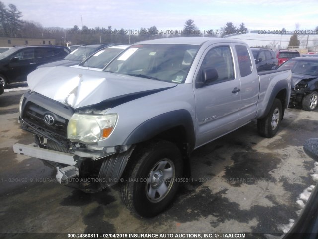 5TEUX42N35Z105930 - 2005 TOYOTA TACOMA ACCESS CAB SILVER photo 2
