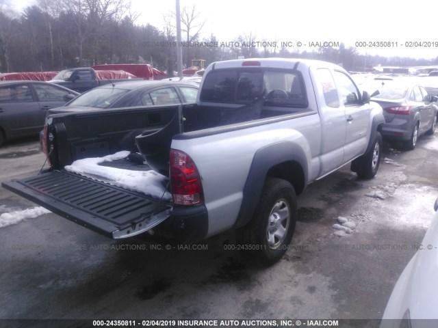 5TEUX42N35Z105930 - 2005 TOYOTA TACOMA ACCESS CAB SILVER photo 4