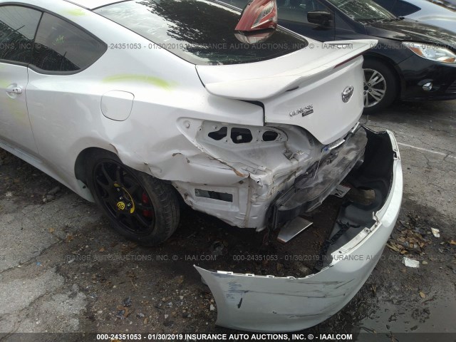 KMHHU6KJXDU105767 - 2013 HYUNDAI GENESIS COUPE 3.8L WHITE photo 6