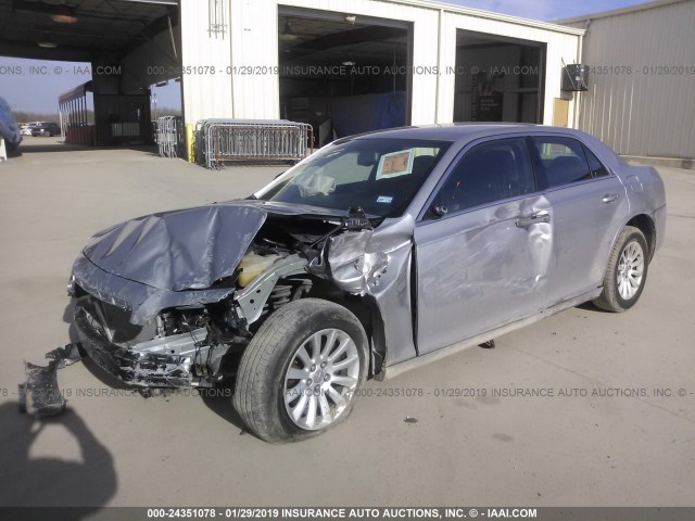 2C3CCAAG0EH156696 - 2014 CHRYSLER 300 SILVER photo 2