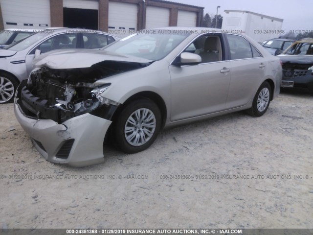 4T1BF1FK0DU719636 - 2013 TOYOTA CAMRY L/SE/LE/XLE Champagne photo 2