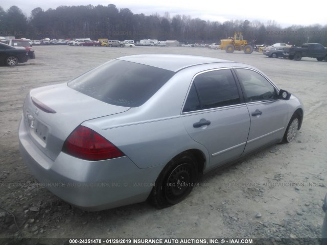 1HGCM56167A165636 - 2007 HONDA ACCORD VALUE GRAY photo 4