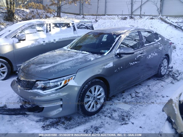 5XXGT4L37JG264142 - 2018 KIA OPTIMA LX/S GRAY photo 2