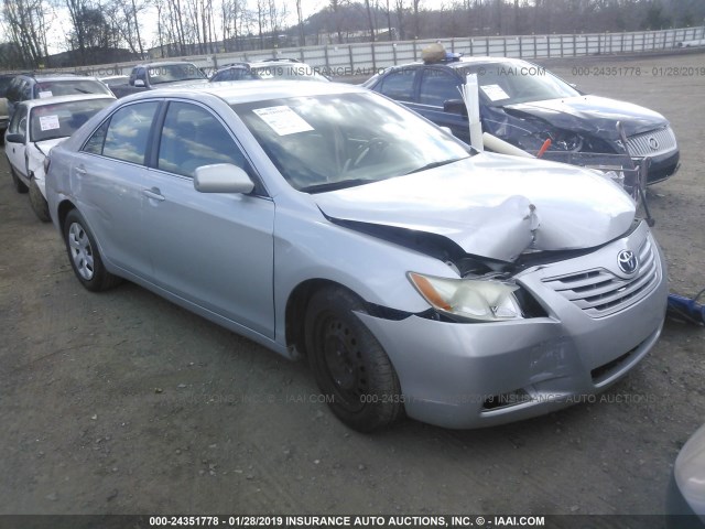 4T1BE46K87U693098 - 2007 TOYOTA CAMRY NEW GENERAT CE/LE/XLE/SE SILVER photo 1