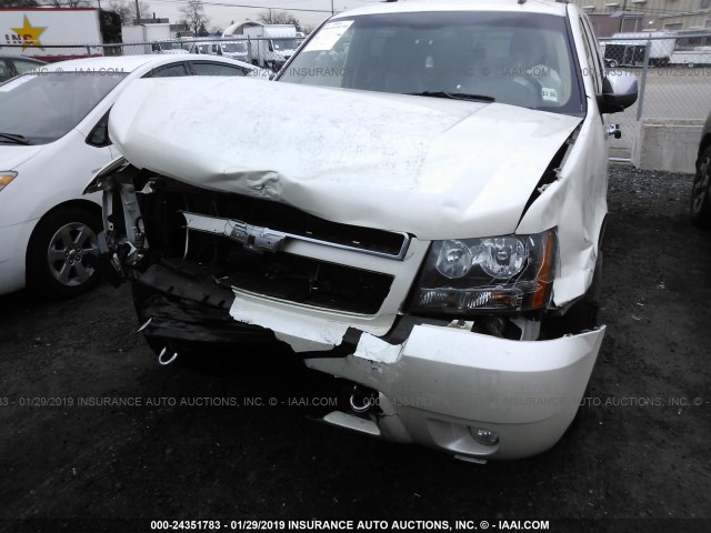 1GNSKKE33BR378286 - 2011 CHEVROLET SUBURBAN K1500 LTZ WHITE photo 6