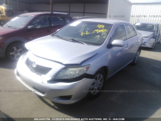 JTDBL40E699075510 - 2009 TOYOTA COROLLA LE/XLE SILVER photo 2