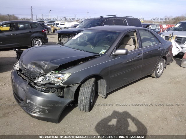 4T1BE32K03U646092 - 2003 TOYOTA CAMRY LE/XLE/SE GRAY photo 2