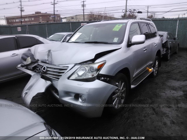 JTJHY00W794025920 - 2009 LEXUS LX 570 SILVER photo 2