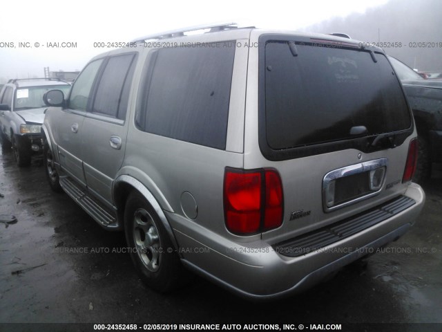 5LMFU28A6YLJ20055 - 2000 LINCOLN NAVIGATOR BEIGE photo 3