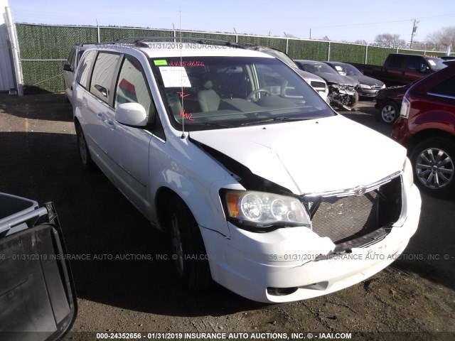 2A4RR5D14AR279189 - 2010 CHRYSLER TOWN & COUNTRY TOURING WHITE photo 1