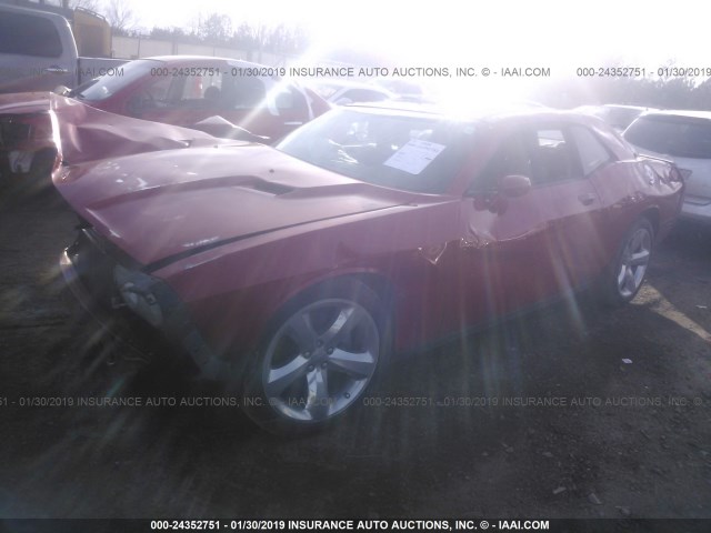 2C3CDYAG7CH226195 - 2012 DODGE CHALLENGER SXT RED photo 2