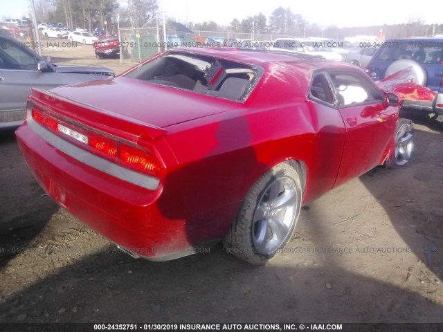 2C3CDYAG7CH226195 - 2012 DODGE CHALLENGER SXT RED photo 4