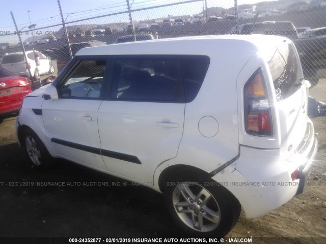 KNDJT2A27B7722292 - 2011 KIA SOUL +/!/SPORT WHITE photo 3