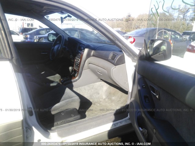 4S3BH6753Y7672692 - 2000 SUBARU LEGACY OUTBACK AWP 白色 照片 5