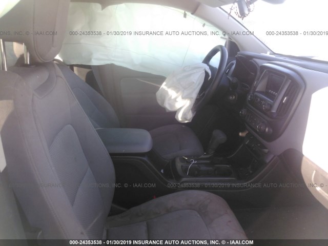 1GCGSBEA2G1299663 - 2016 CHEVROLET COLORADO WHITE photo 5