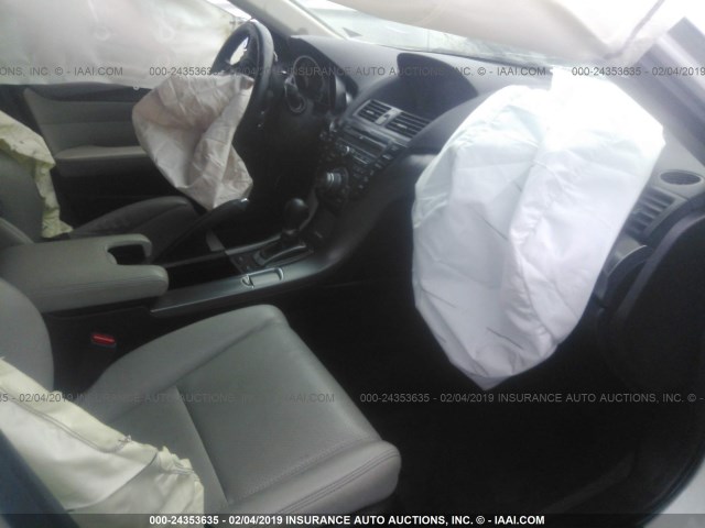 19UUA9F59DA002000 - 2013 ACURA TL TECH WHITE photo 5