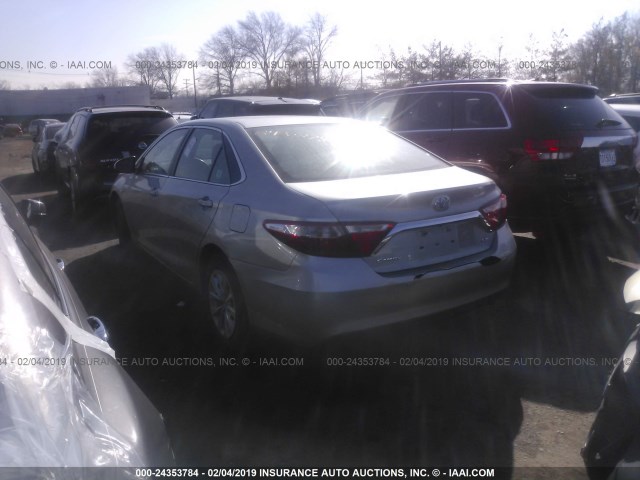 4T4BF1FK0FR474006 - 2015 TOYOTA CAMRY LE/XLE/SE/XSE SILVER photo 3