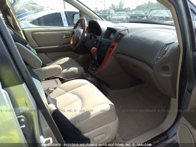 JTJGF10U620139054 - 2002 LEXUS RX 300 GRAY photo 5