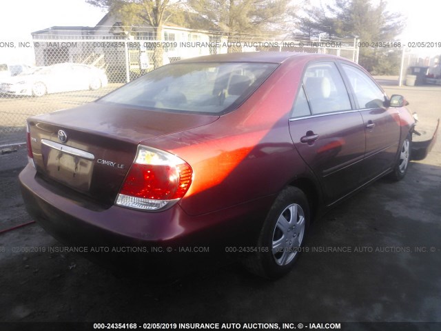 4T1BE30K95U411485 - 2005 TOYOTA CAMRY LE/XLE/SE RED photo 4