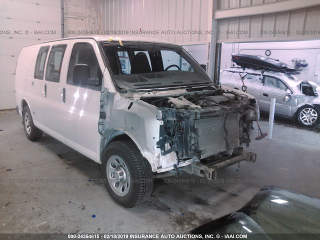 1GCSHAF46E1172617 - 2014 CHEVROLET EXPRESS G1500  WHITE photo 1