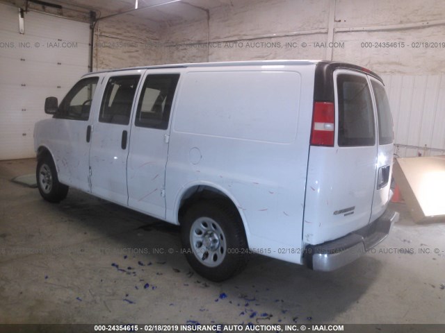 1GCSHAF46E1172617 - 2014 CHEVROLET EXPRESS G1500  WHITE photo 3