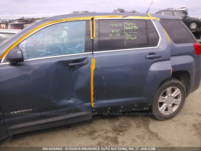 2CTFLREC5B6443557 - 2011 GMC TERRAIN SLE BLUE photo 6