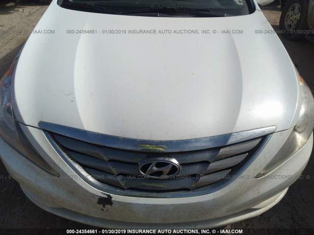 5NPEC4AB1CH447870 - 2012 HYUNDAI SONATA SE/LIMITED WHITE photo 10