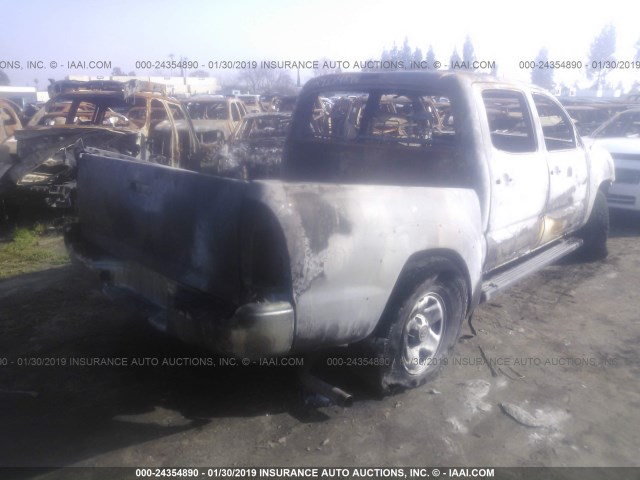 5TFJX4GN7CX008021 - 2012 TOYOTA TACOMA DOUBLE CAB 灰色 照片 4